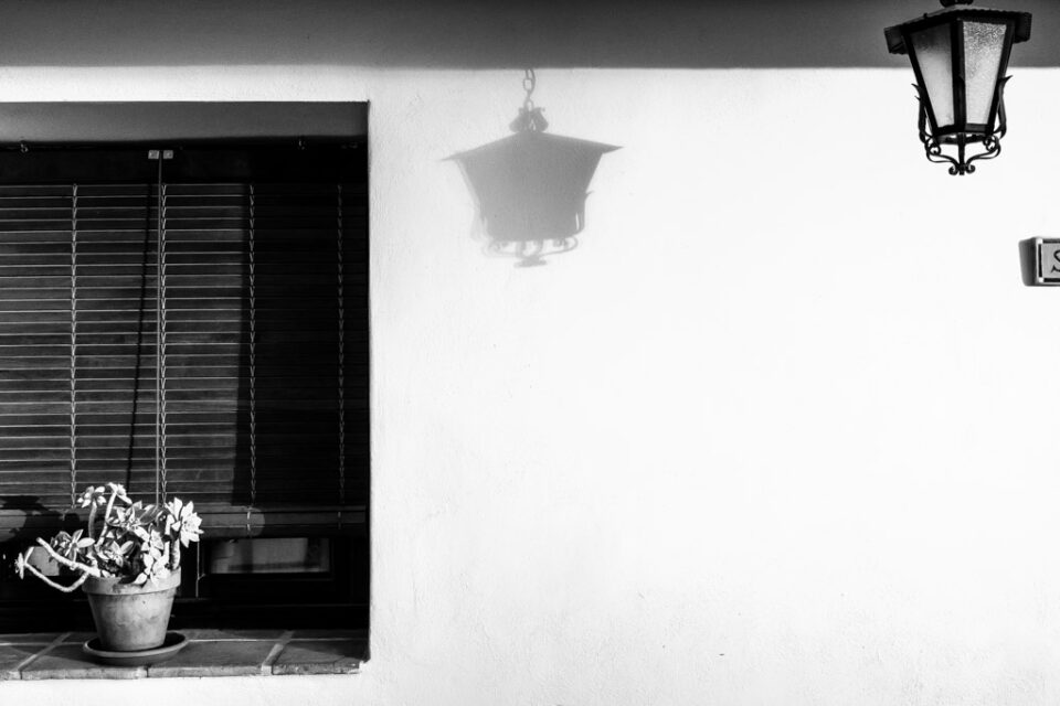 Lamp, shadow and window - Granada, Spain (2016)